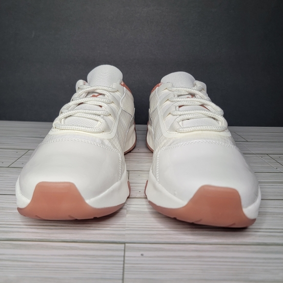 Women's Air Jordan 11 CMFT Low Sail/Sky J Orange Size 8.5 - DV2629 108 - Picture 6 of 11